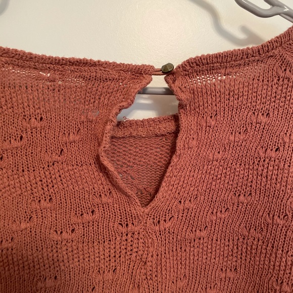 Sweater - Picture 4 of 4